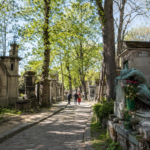 Photo du père Lachaise en été